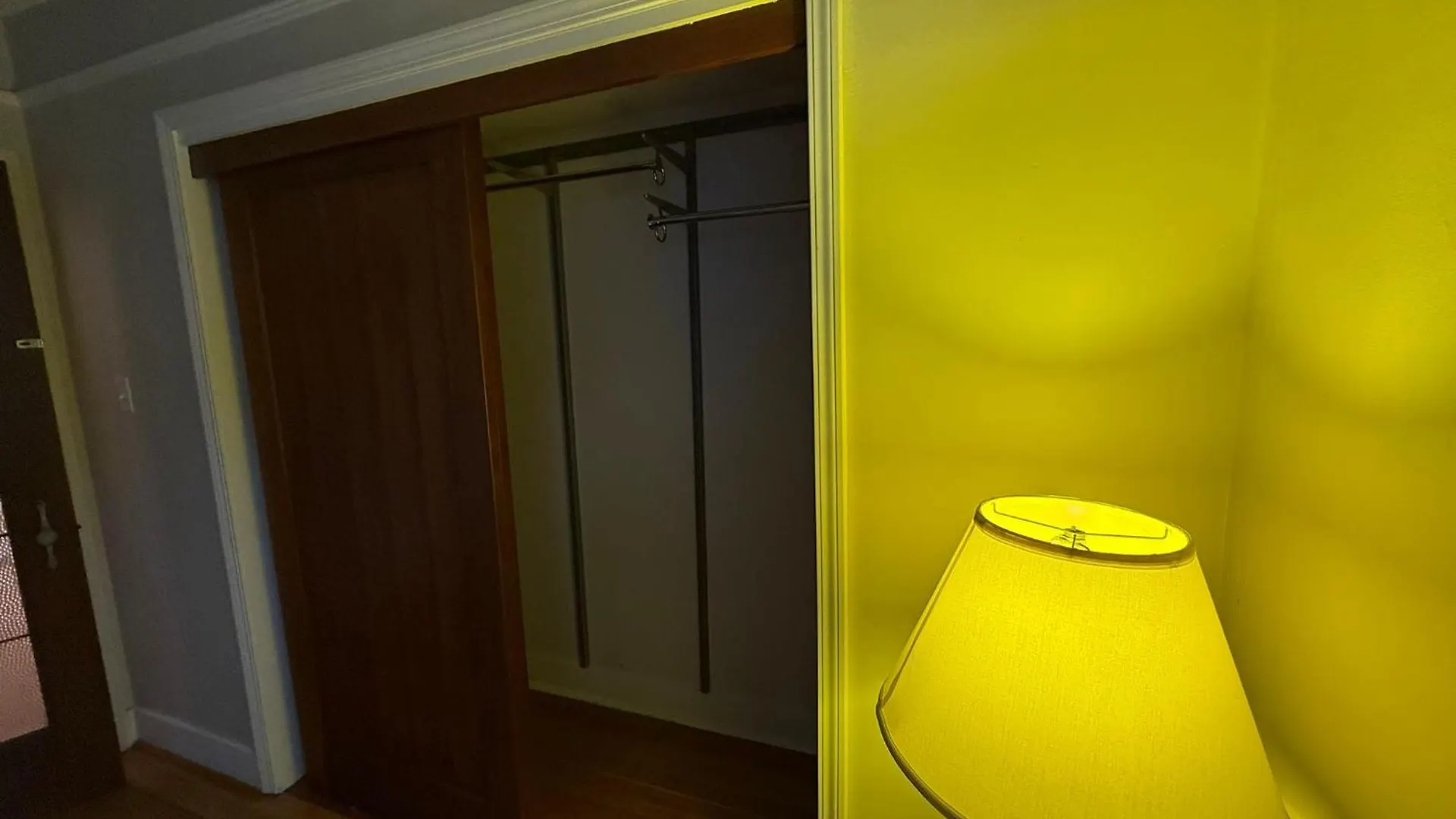 Vancouver Charming Homestay Near Restaurants, Beach And Transit 0*,