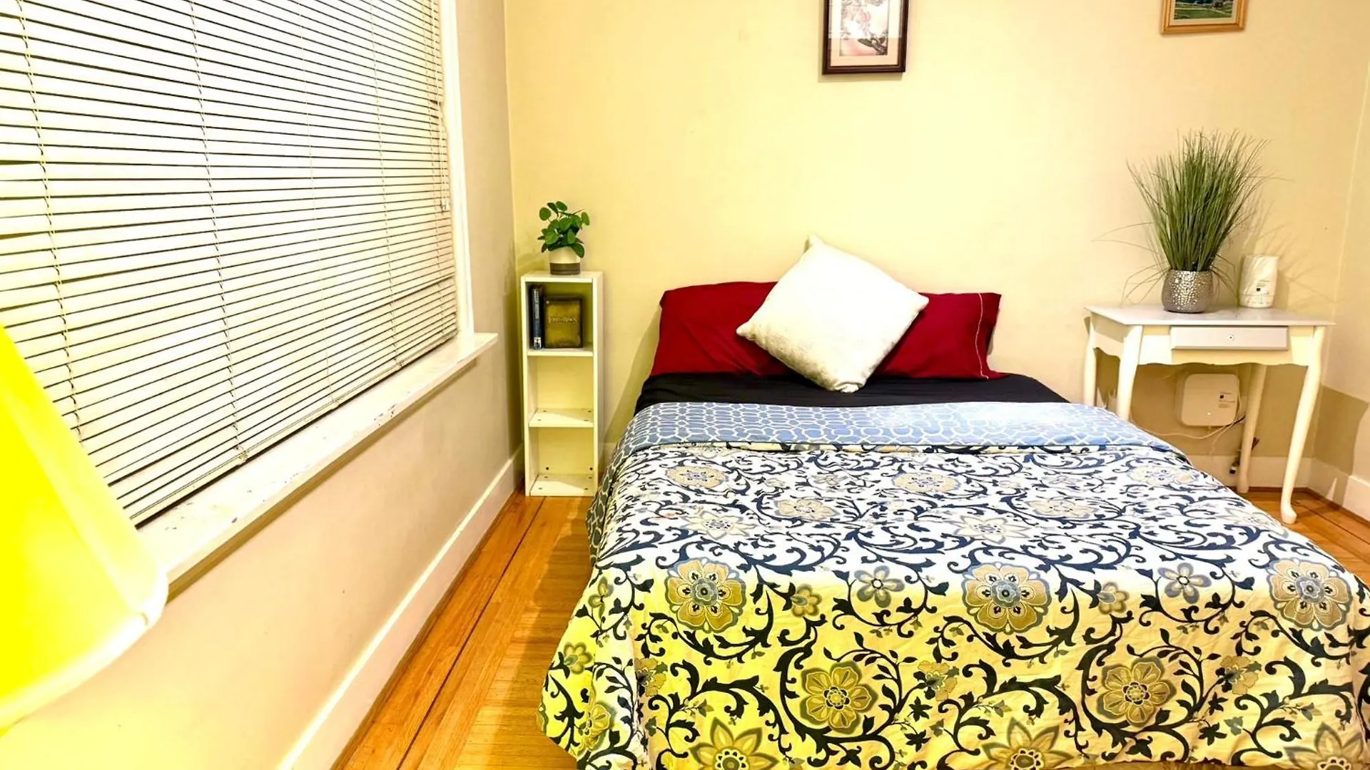 Vancouver Charming Homestay Near Restaurants, Beach And Transit 0*,  Καναδάς